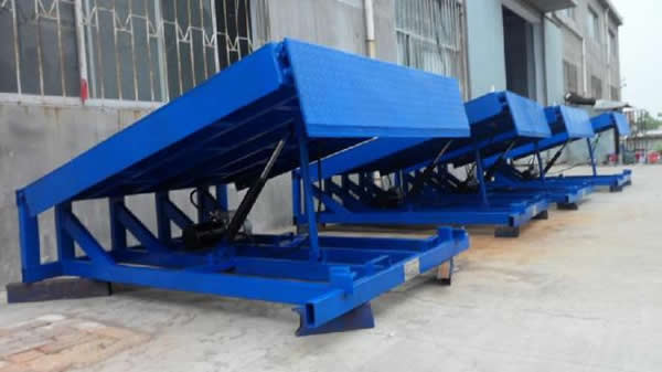 固定登車(chē)橋