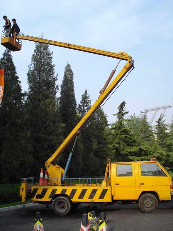 車載式升降平臺(tái) 車載式升降平臺(tái)